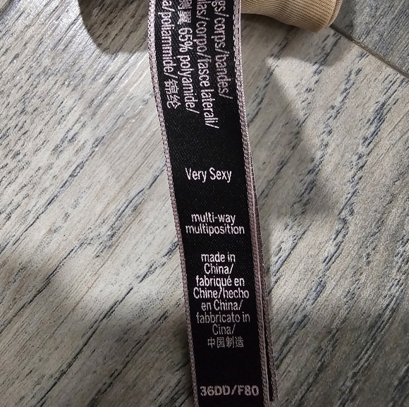 VICTORIA'S SECRET VERY SEXY MULTIWAY - Picture 4 of 4